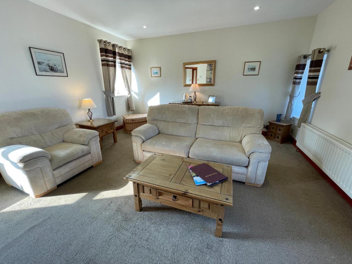 Chandlers Bnb Seahouses Exterior photo